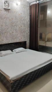 H M hotel and restaurant - Dhanbād - 6