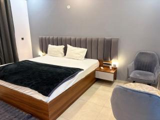 Omaxe new hazratganj - 9