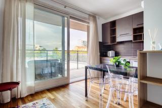 Giax Tower - Romantic Pool View - 3
