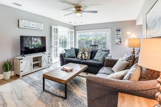 Palm Coast Escape with Outdoor Oasis 6 Mi to Shore! - 6