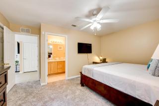 4 Mi to FSU and 5 Mi to FAMU WFH-Friendly Hub - 1