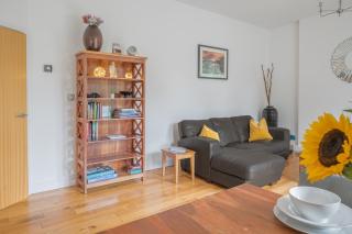 Chaucer Apartment - 6
