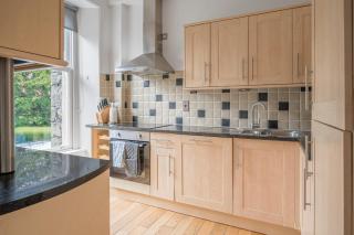 Chaucer Apartment - 5