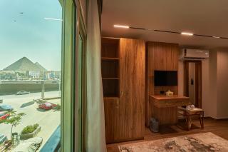 New Gold's Pyramids Hotel - 8