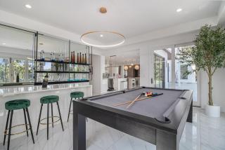 The Luxe Waterside Retreat - 1