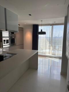Luxury Canary Wharf 2BR apartment - 6
