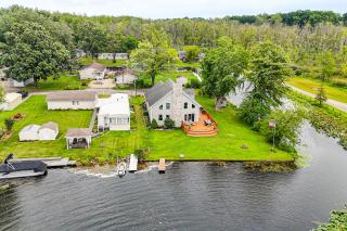 Garage Game Room, Bar Coldwater Lake House! - 9