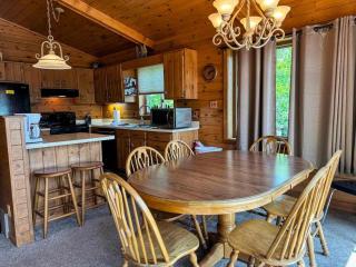 Island Cove #9 - On Minocqua Lake - 4
