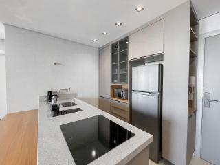 Flat Espaçoso com Uma Bela Vista e 2 Quartos - 7