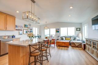 Walk to Beach WFH-Friendly Retreat in Tillamook! - 7
