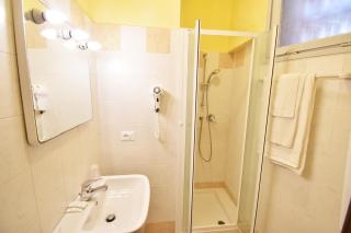 Hotel Galles - 4