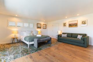Modern Sonoma Stay w Spacious Deck Views Prime Location Bennett - 5