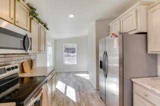 Mtn-View Gem with Outdoor Entertainment in Ahsahka! - - 2