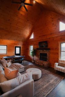 Memories at Hillside A Modern Cabin Hocking Hills - 2