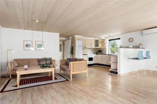 0178-Romo-Julianehab-10 - 3