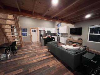 The Treetop Retreat – Family Getaway in Scenic Hocking Hills - 8