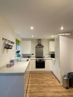4 Bedroom House in Durham Centre - - 6