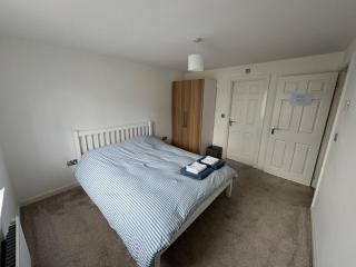 4 Bedroom House in Durham Centre - 4