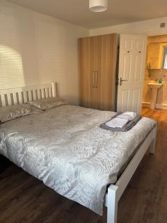 4 Bedroom House in Durham Centre - - 1