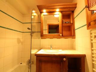 Duplex chaleureux 4 pièces avec wifi, parking, proche spa & bus pour ski - FR-1-572-43 - 1