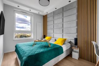 8th Floor Włochy Apt - Balcony, Workspace, AC - by Rentujemy - 0