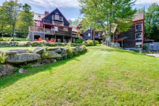 Expansive Grand Estate 10 Mi to Mt Snow! - 0