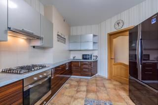 New 2 room apartment in modern residence - 4