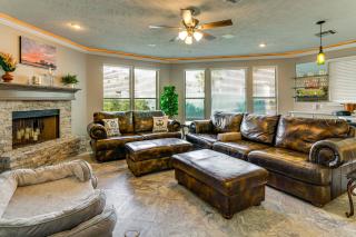 Waterfront Lake Conroe Home with Pool Access! - 6