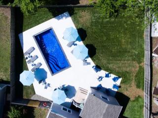 Modern Renovated Retreat with Pool in North Cape May - 9