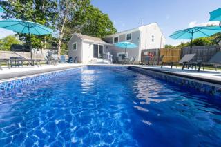 Modern Renovated Retreat with Pool in North Cape May - 5