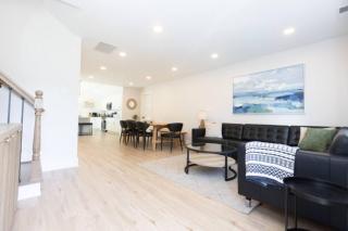 Modern Renovated Retreat with Pool in North Cape May - 2