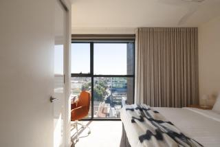 Richmond Penthouse Modern 2BR with City Views - 5