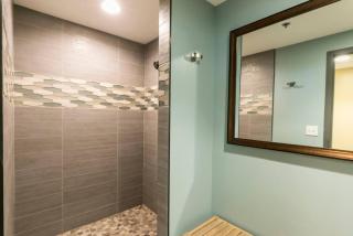 NEW Oceanfront Luxury at Waikiki Beach Tower - 1