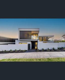 Prestigious property - 0