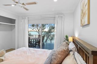 Lakefront Peace and Relaxation - Budgewoi - 9