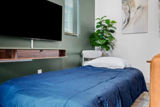 Immaculate 3BR Penthouse Suite with Two Decks in Walkable Shadyside - Pittsburgh - 7