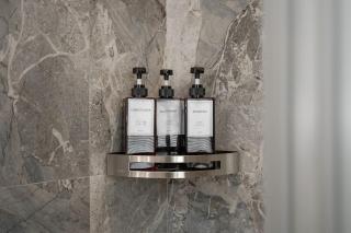 Upscale Double King Suite with Four Beds in Premier Shadyside Location - Pittsburgh - 1