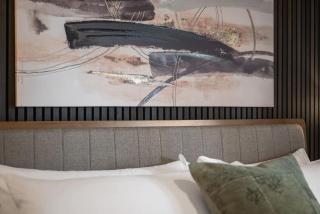 Immaculate Double King Suite with Two Decks in Prime Shadyside Location - 3