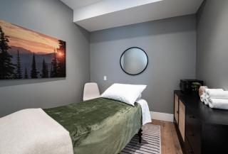 Sitka Spruce Mountain Chalet - Revelstoke - 6