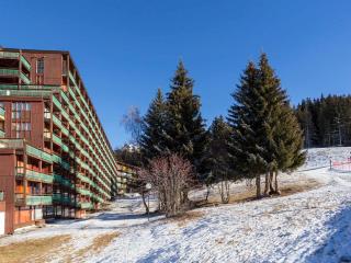 Studio rénové avec balcon, ski aux pieds à Arc 1800, sud, proche commerces et ascenseurs - FR-1-346-546 - 1