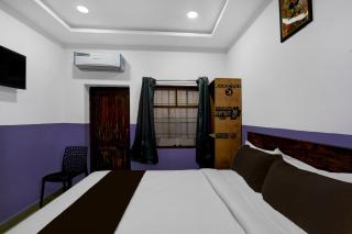 Hotel O P R S Elite - 7