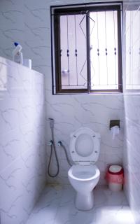 Private Room in 2-Bedroom Apartment with Shared Spaces - 1
