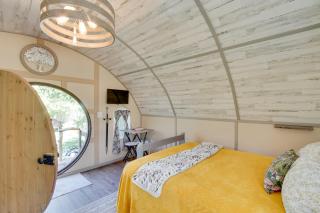 The Hobbit Cottage in Cedar City Unique Getaway - 1