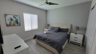 NEW BUILD-Heated Pool & Spa-Canal - South Exposure - House Aruba - 4