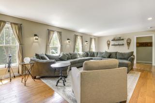 6 Mi to Mt Snow Grand Summit Resort Spacious Home - 5