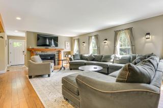 6 Mi to Mt Snow Grand Summit Resort Spacious Home - 4