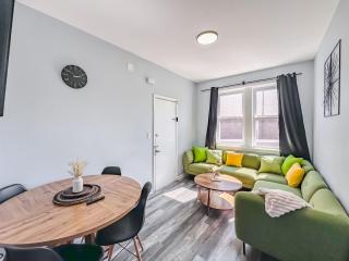 Three BR in Lodi Pet Friendly with Laundry & Parking - 0
