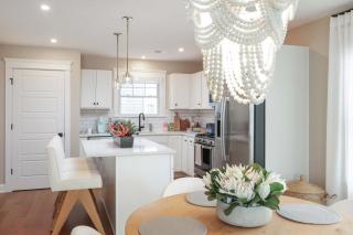 Best Chic Luxury Home With Private Beach Access - 8