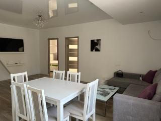 Greenheart City Apartment - 8