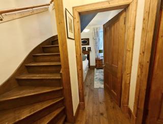 Sleepy Cottage - 4